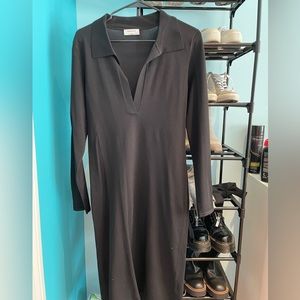 Aritzia/Babaton V-Neck Black Midi Dress. excellent condition. Size L. $55